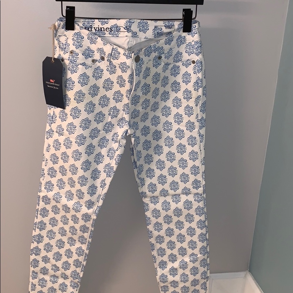 NWT Vineyard Vines Medallion print skinny  jeans